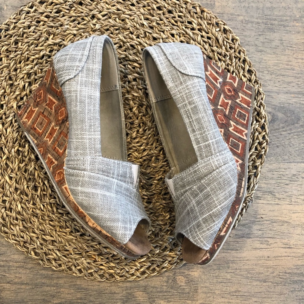 Toms Gray and Brown Wedges - Picture 5 of 6